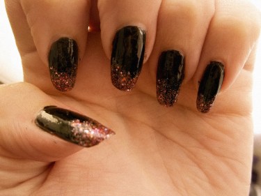 pink sparkel tips on black